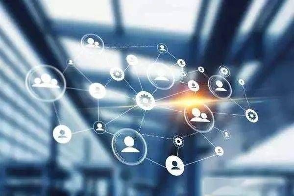 分手挽回新策略：巧用社交媒体让TA重新关注你的科学指南 